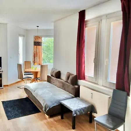 Anybody 2 Apartment *