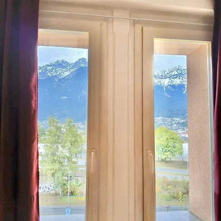 Anybody 2 * Innsbruck